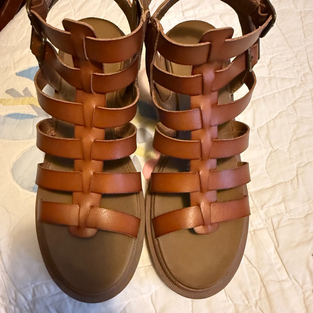 Chic Brown Gladiator Sandals
